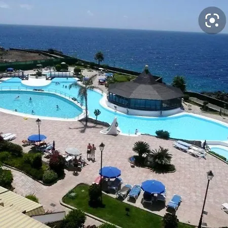 Rocas Del Mar Sur 아로나